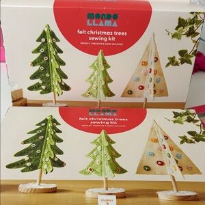 Mondo Llama Green and Cream Felt Christmas Trees Sewing Kit